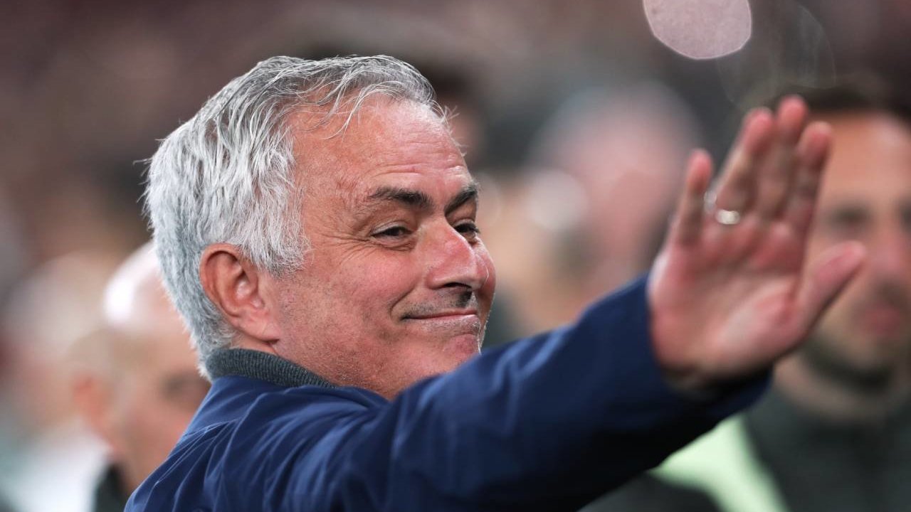 Kisah Transfer Jose Mourinho ke Real Madrid Pernah Diwarnai Negosiasi Rumit dan Tekanan Politik Klub