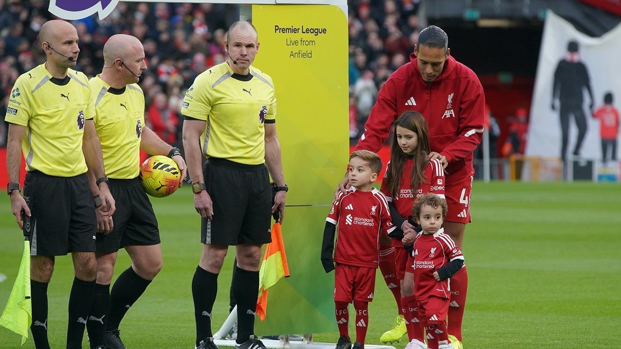 Pesan Menyentuh dari Keluarga Diogo Jota untuk Andy Robertson Jadi Sorotan Jelang Piala Dunia 2026